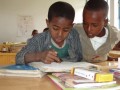 Etiopské děti ve škole postavené z výtěžku sbírky Postavme školu v Africe