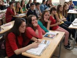 Kosovo - navzdory skromným podmínkám bylo vidět, že děti mají zájem o studium a škola je baví.