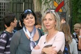 Projektová manažerka Bambiriády Blanka Lišková (vpravo) s vedoucí školního klubu a družiny ZŠ Vítkov Karínou Kopeckou (foto Jiří Majer)