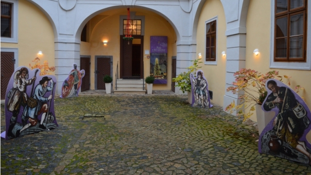 Praha v čase vánočním - tradice od adventu do Hromnic (Muzeum hlavního města Prahy - Zámecký areál Ctěnice)