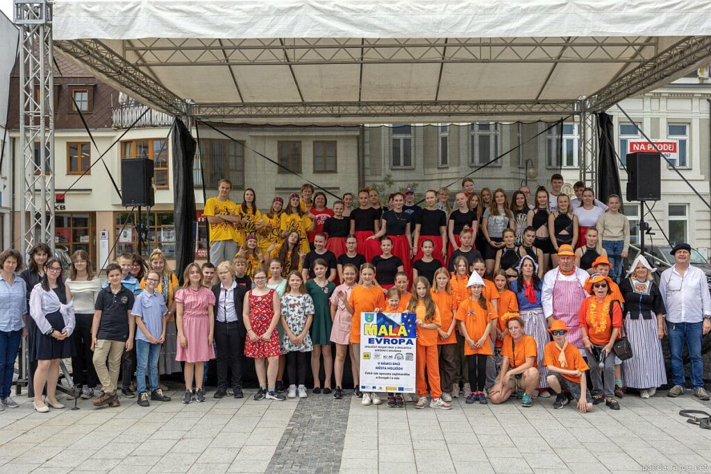 Společný snmek aktérů Malé Evropy (foto SVČ TYMY)