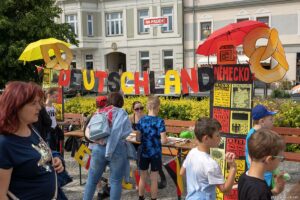 Jednotlivé školy a SVČ TYMY představily vybrané státy Evropské unie (foto SVČ TYMY)