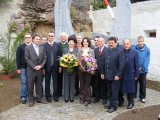 Odhalení rakousko-českého monumentu s tématem „Hranice“, na němž spolupracovali čeští studenti - kameníci, v Raabsu 
