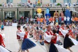 V předprogramu Světových dní mládeže ve Španělsku 2011 vystoupil i český folklorní soubor Dúbrava (foto Vojtěch Podstavek)