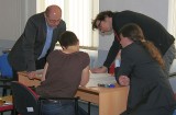 Účastníci semináře se zevrubně seznámili se strukturou evropského dokumentu o dobrovolnictví P.A.V.E. a zamýšleli se i nad možnostmi jeho využití n našich podmínkách. (Foto Jiří Majer)