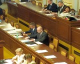 Jednání Poslanecké sněmovny se zúčastnili také premiér Bohuslav Sobotka a ministr financí Andrej Babiš (foto Aleš Sedláček)