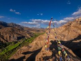 V Mulbekhu v Malém Tibetu je škola zavřená a mladí chodí na tzv. trekování do hor